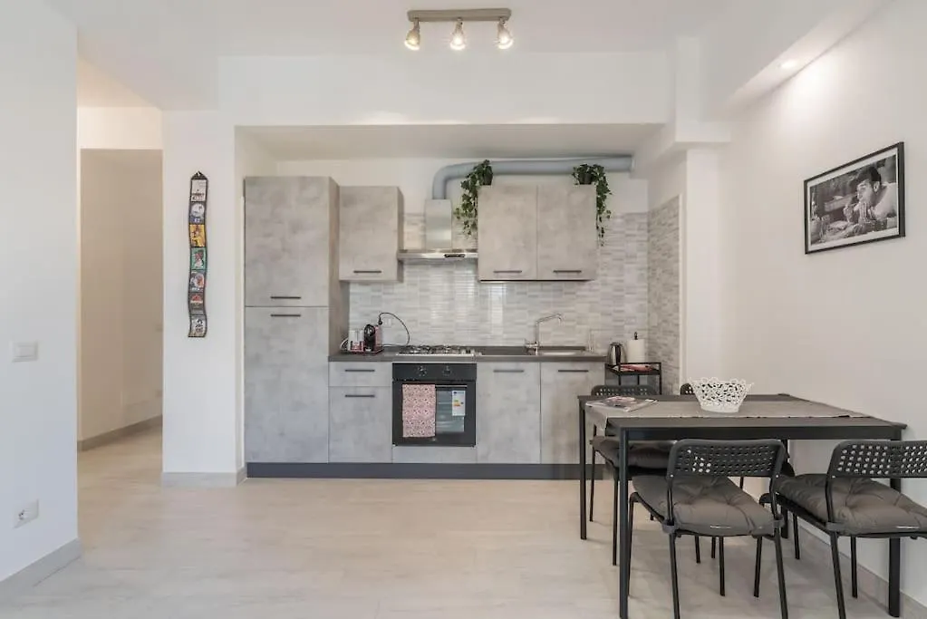 Cinema House In Cinecitta Apartment Rome 0*,