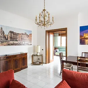 Apartment Happio, Rome